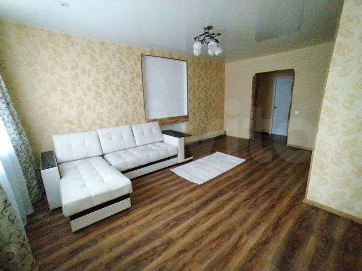 3-к. квартира, 75 м², 1/3 эт.