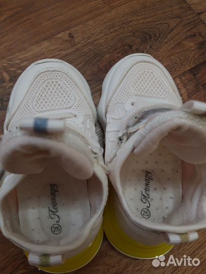Кроссовки детские для девочки 25 размер
