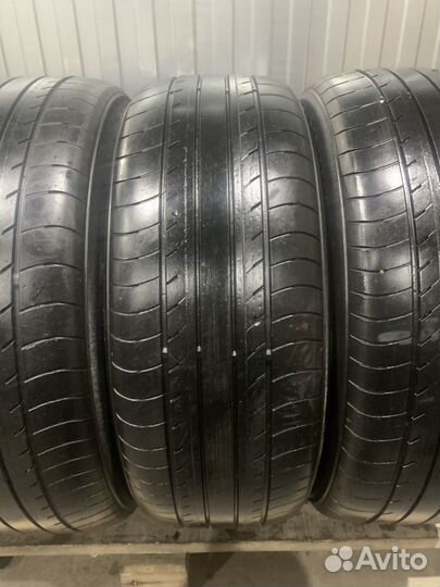 Yokohama dB Decibel E70 215/55 R17