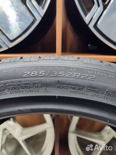 Hankook Ventus S1 Evo3 SUV K127A 285/35 R22 и 315/30 R22 107Y