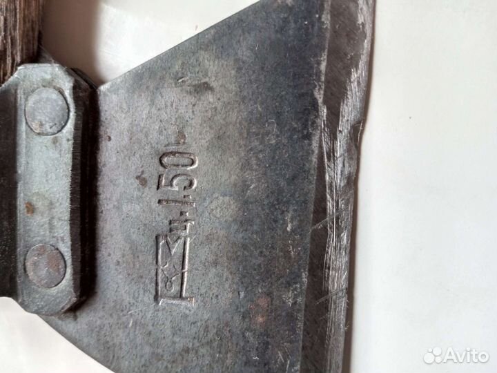 Старинный топорик