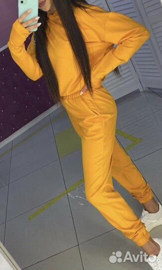 Спортивный костюм