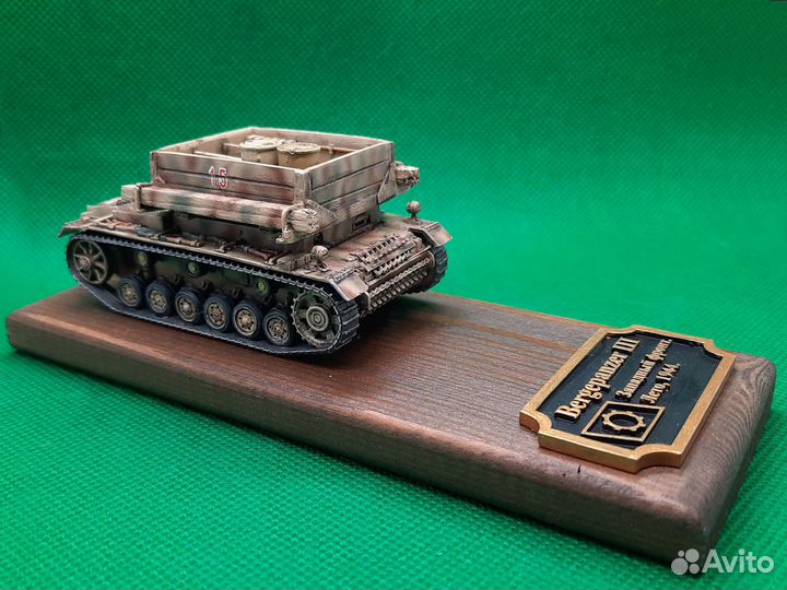 Модель танка Bergepanzer III 1/72 (