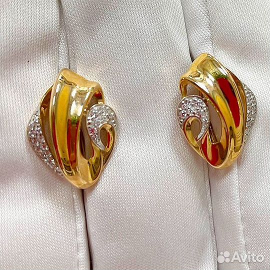 Золотые серьги с камнем