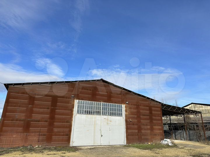 Склад, 900 м²