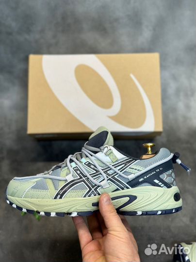 Комфортные кроссовки Asics Gel Kahana TR v2