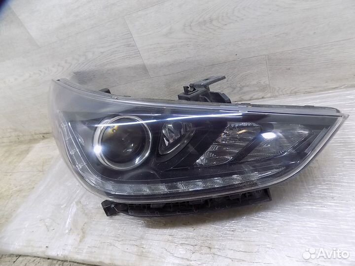 Фара правая Hyundai Solaris