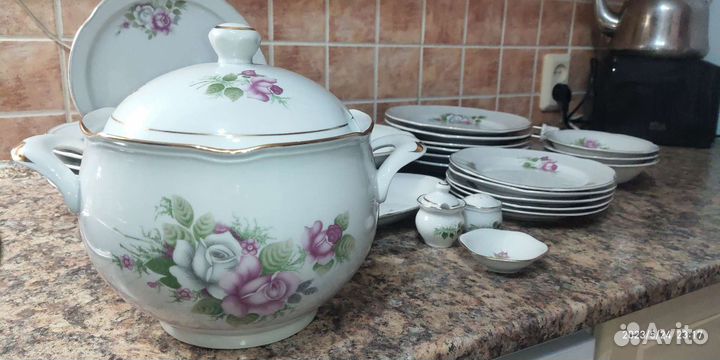 Столовый сервиз супница тарелки СССР