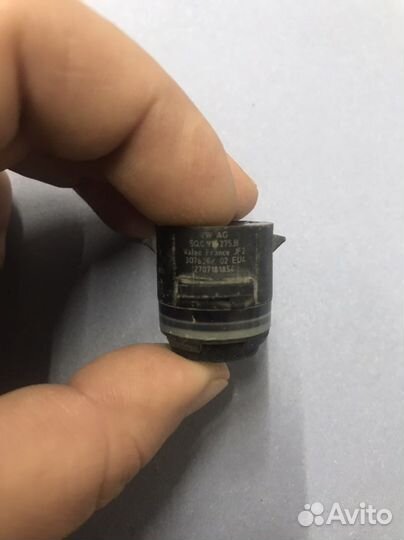 Датчик парковки Passat B8