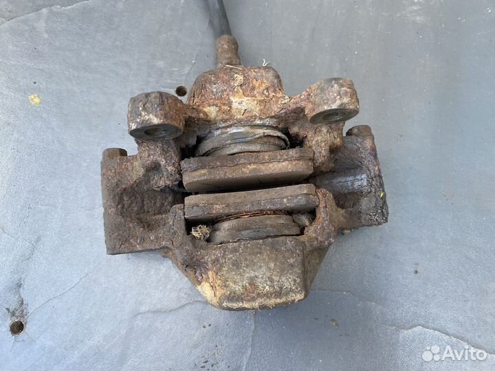 Суппорт Mercedes w124 задний левый