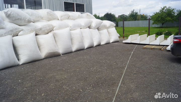 Крошка пенопласт. Дробленый пенопласт. Дробленка