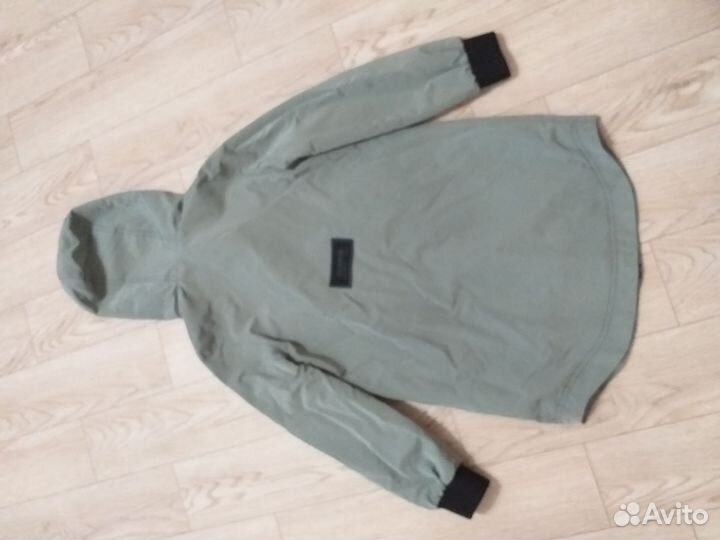 Ветровка для девочки