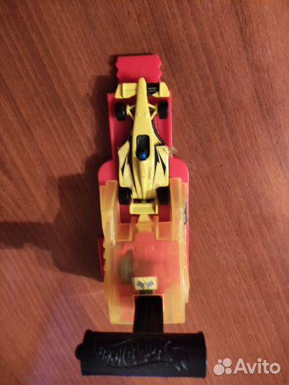 Заводная машинка