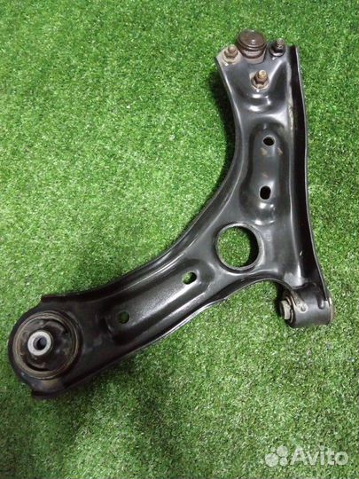 Рычаг подвески нижний передний правый Kia Optima