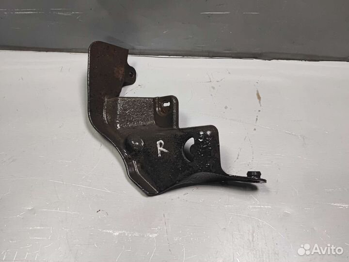 Брызговик задней балки правый Ford EcoSport