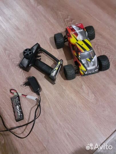 Машинка на пульте