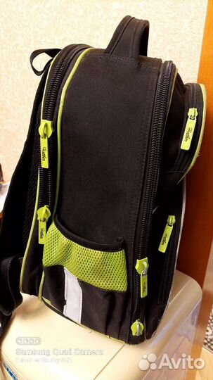 Школьный рюкзак с ортопедической спинкой