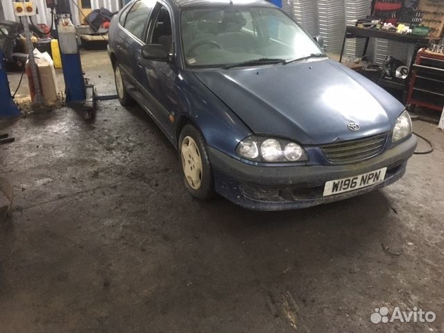 Разбор на запчасти Toyota Avensis 1