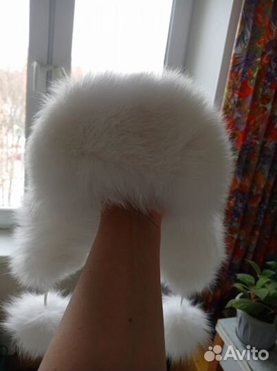 Шапка ушанка женская из нат. меха песца белого