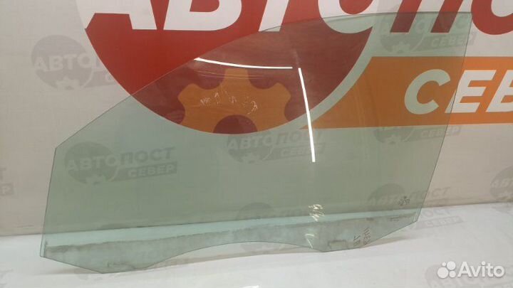 Стекло двери переднее левое Volkswagen Tiguan 5N1