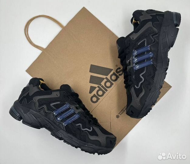 Кроссовки Adidas Response