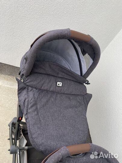 Коляска для двойни