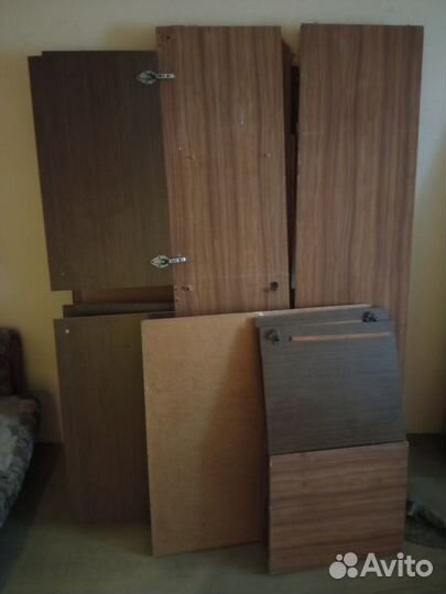 Бесплатно диван и шкаф