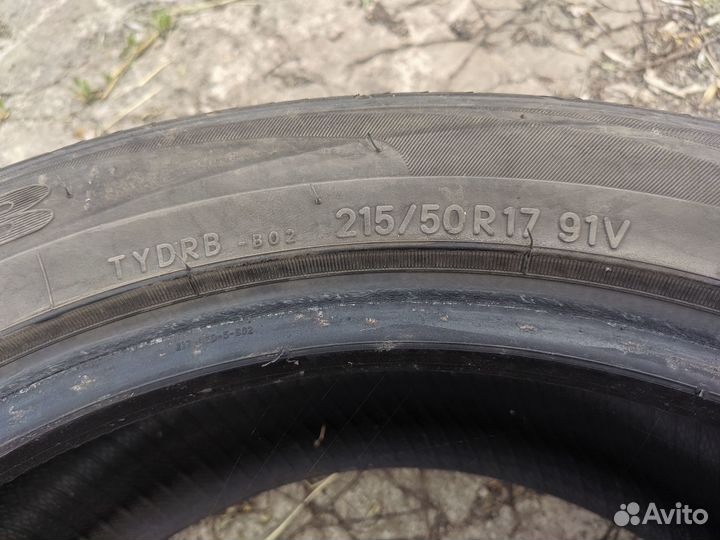 Toyo DRB 215/50 R17 91V