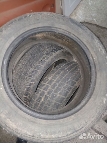 Cooper Weather-Master S/T 215/60 R17