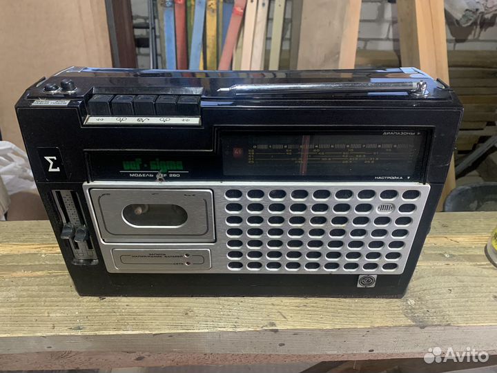 Кассетный магнитофон