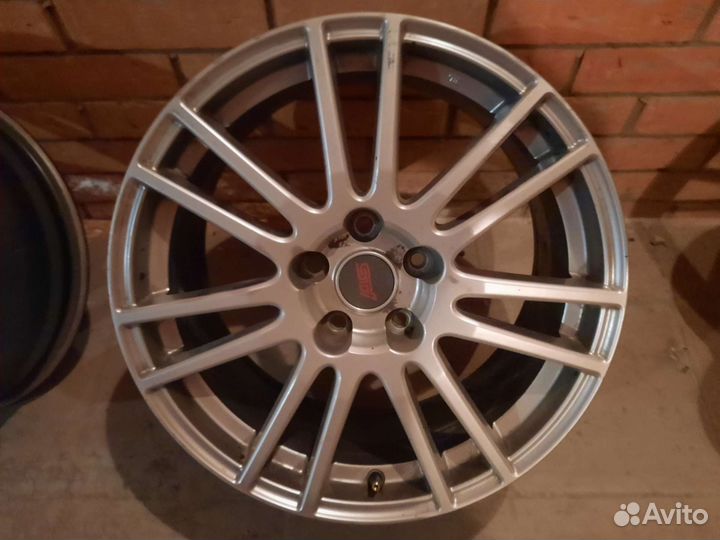 Продаю оригинальные диски Subaru R18