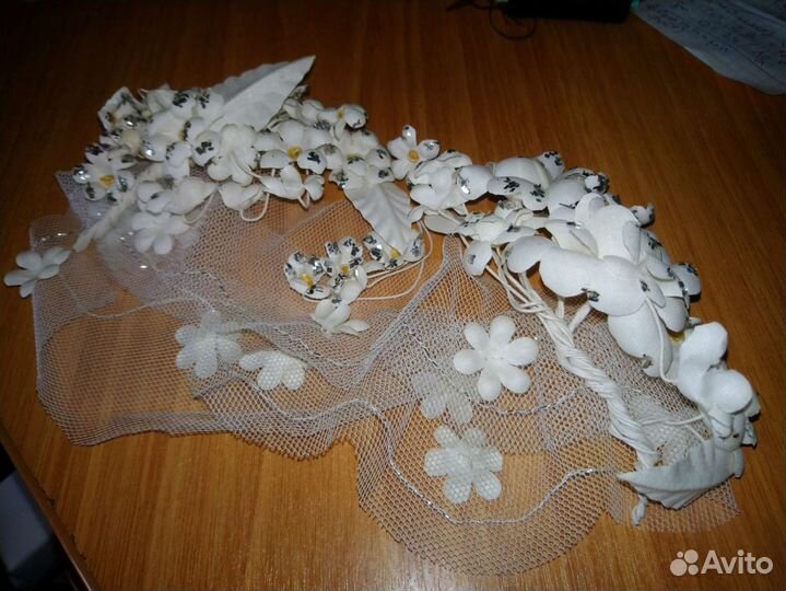 Украшение белое для шляпки, платья, декор