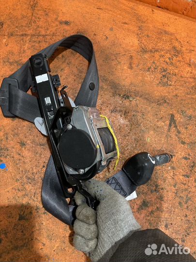 Ремень безопасности передний левый Kia Sportage 2