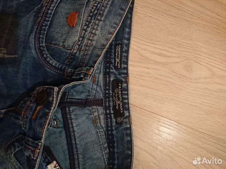 Джинсы