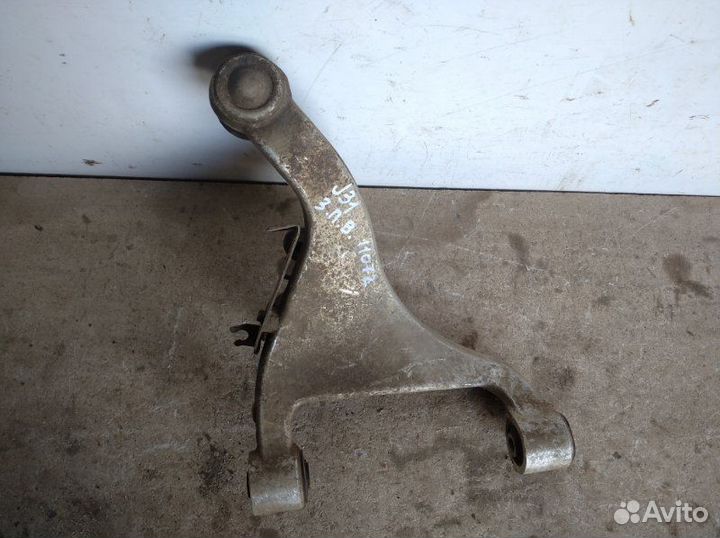 Рычаг подвески верхний задний правый Nissan Teana