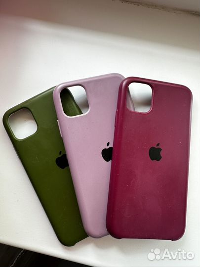 Чехлы на iPhone 11
