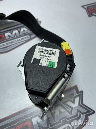 Ремень безопасности правый Skoda Yeti 2012