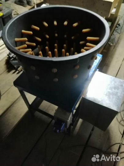 Перосъемная машина для индюков, гусей