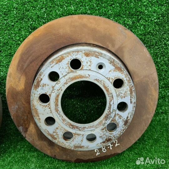 Диски тормозные задние Volkswagen Jetta 6 2012