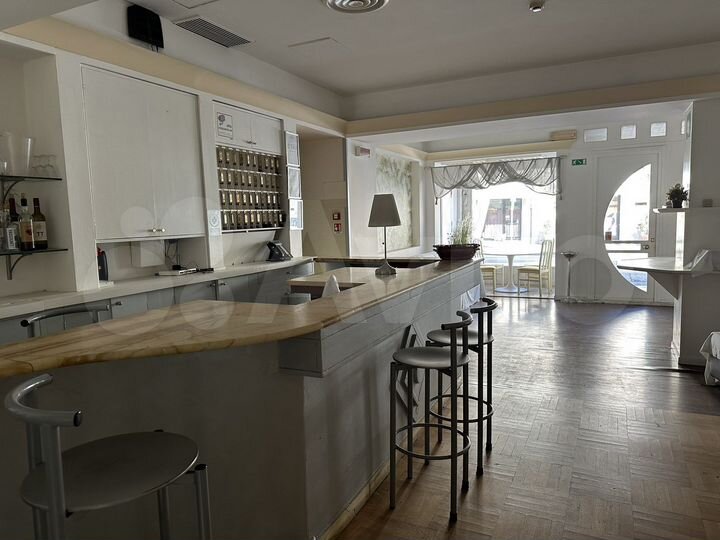 Гостиница 2500 м² (Италия)