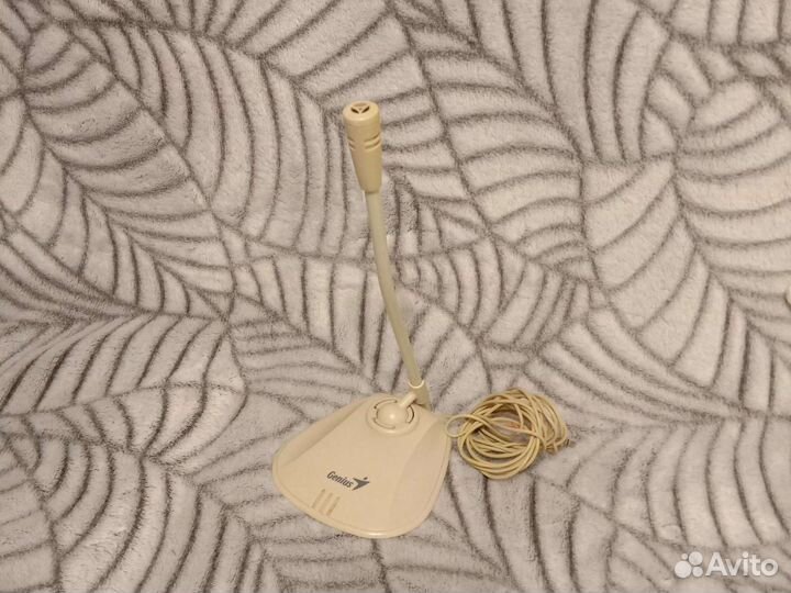 Микрофон Genius