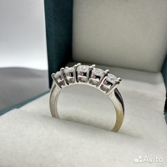 Золотое кольцо дорожка с бриллиантами 0,74 ct 750