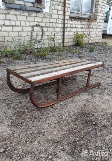 Сани и ящик старинные