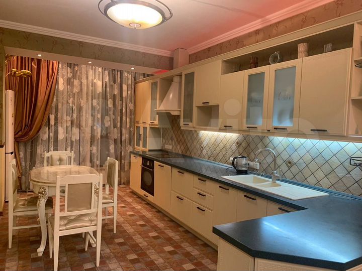 3-к. квартира, 90 м²