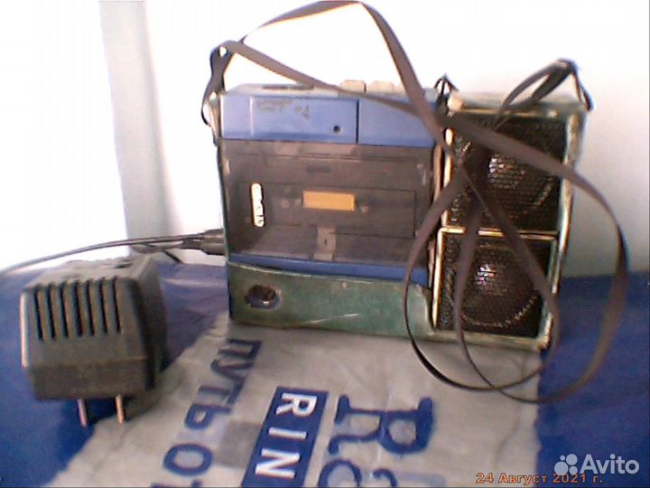 Кассетный плеер Амфитон с колонками, в футляре