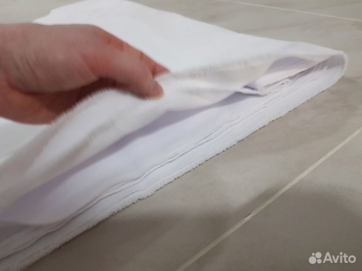Продаю текстиль. Цвет белый. размер 2,5 х 3 метра
