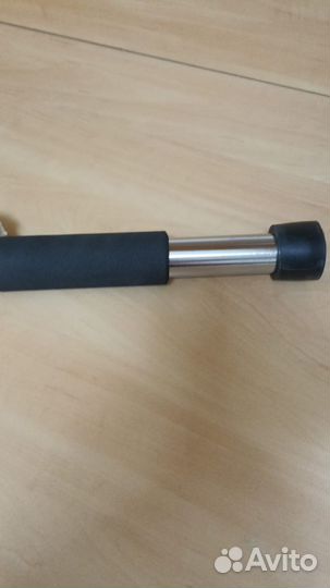 Турник распорный в проем бу