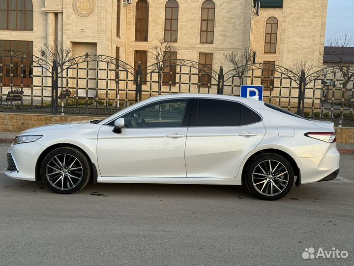 Toyota Camry 2.5 AT, 2021, 62 000 км