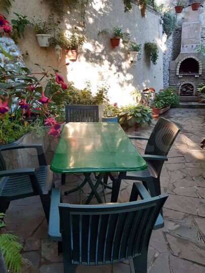 2-к. квартира, 100 м², 2/3 эт.