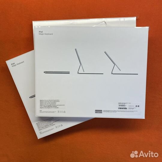 iPad Pro 12.9 Magic Keyboard - Russian (new)